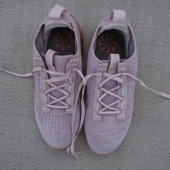NIKE VAPORMAX WOMENS SIZE 7.5 OR 7 1/2 TRAINING RUNNING SHOES - Picture 10 of 16
